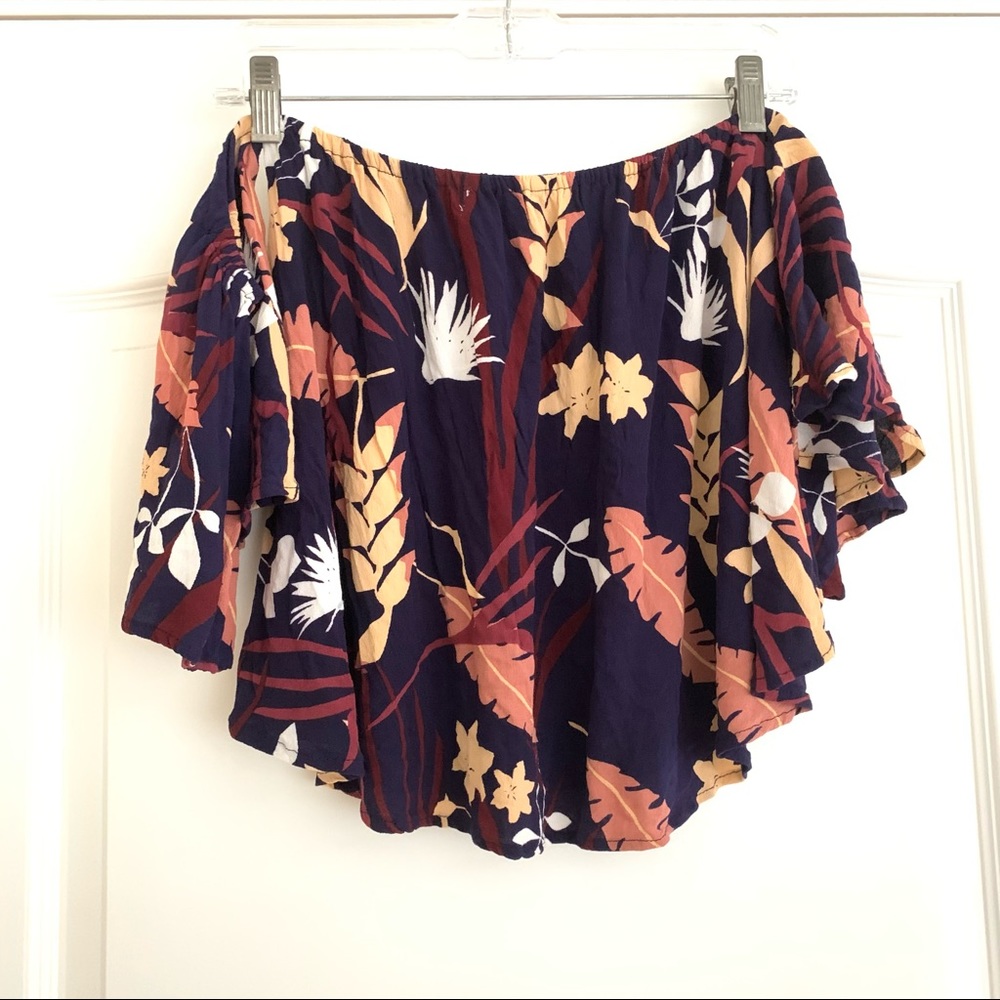 Ava Sky off the shoulder top XS